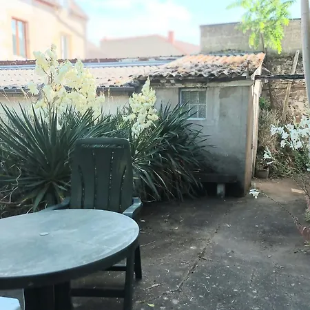 Avec Terrasse A Deux Pas Des Thermes